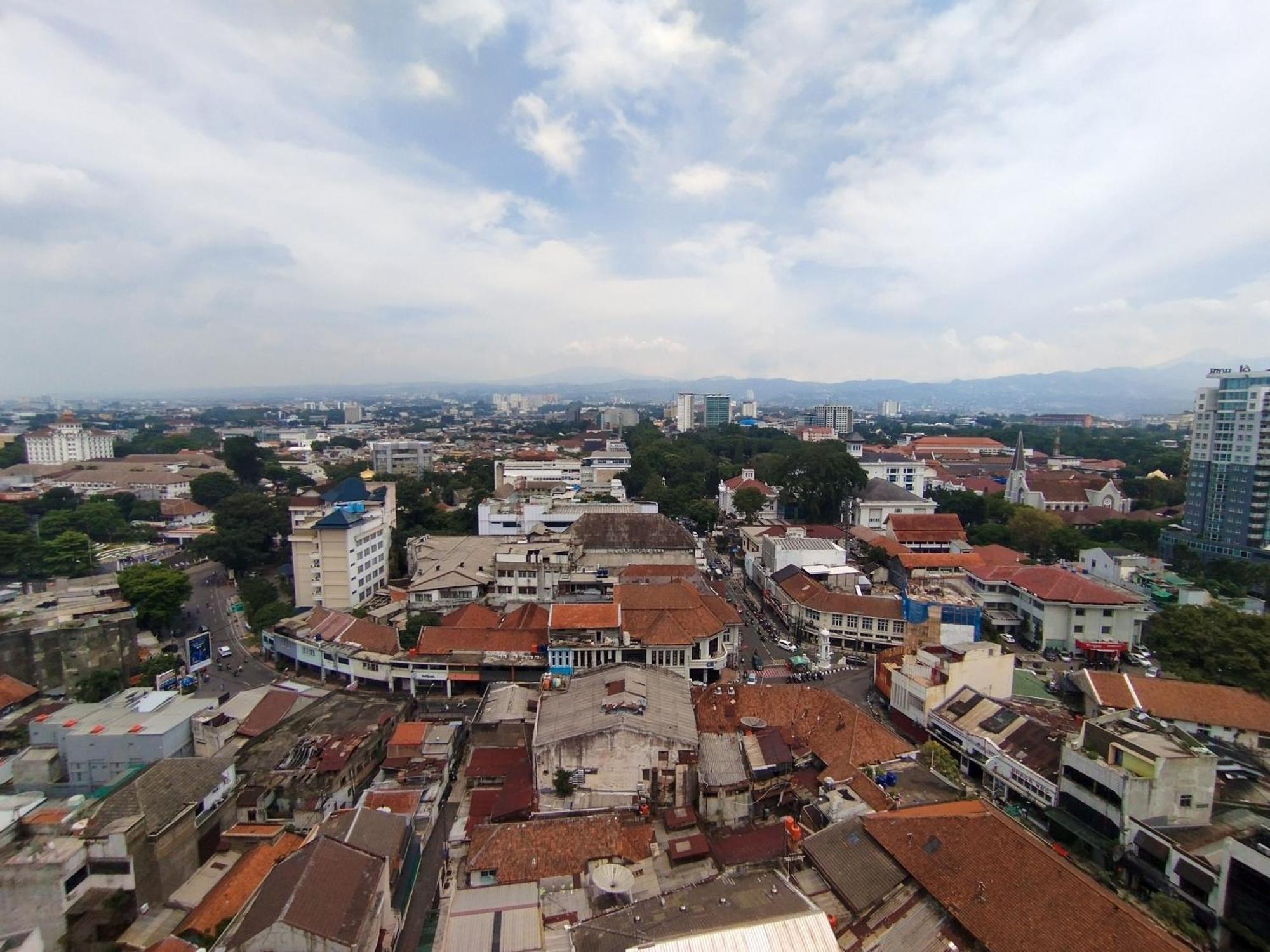 Location 1br Without Living Braga Walk By Travelio Apartemen *